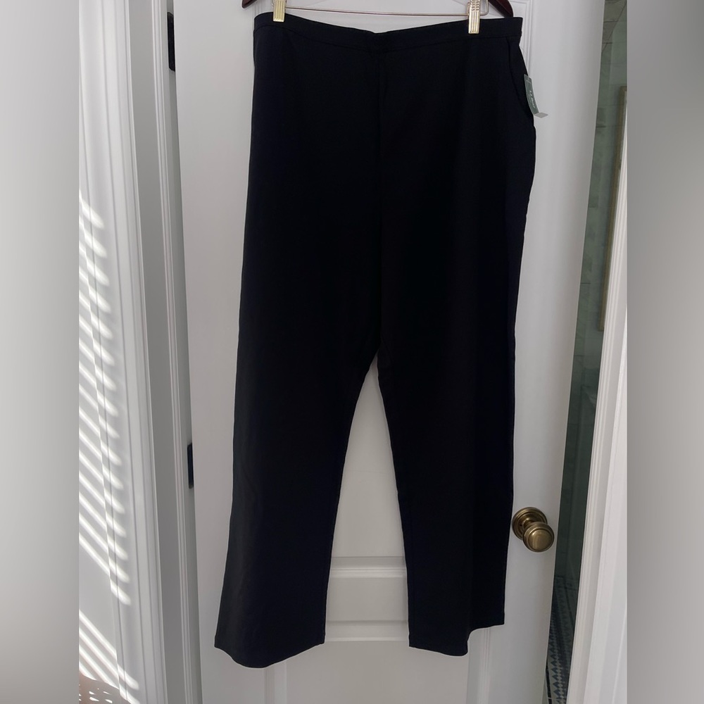 LL Bean Women’s Perfect Pants Straight Leg Black Size 2X Pull On Stretch NWT - Picture 3 of 8